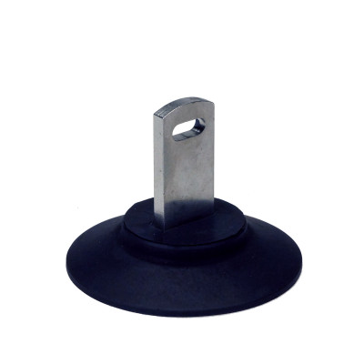 Suction cup with raised edge